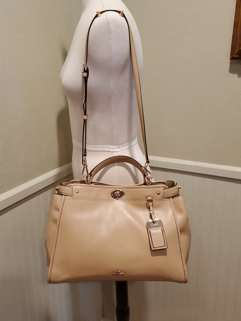 Coach Gramercy Satchel - Picture 7 of 15